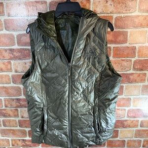 Gerry down filled quilted reversible vest woman’s medium
